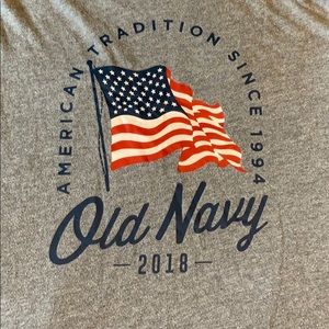 Large 2018 Old Navy T shirt